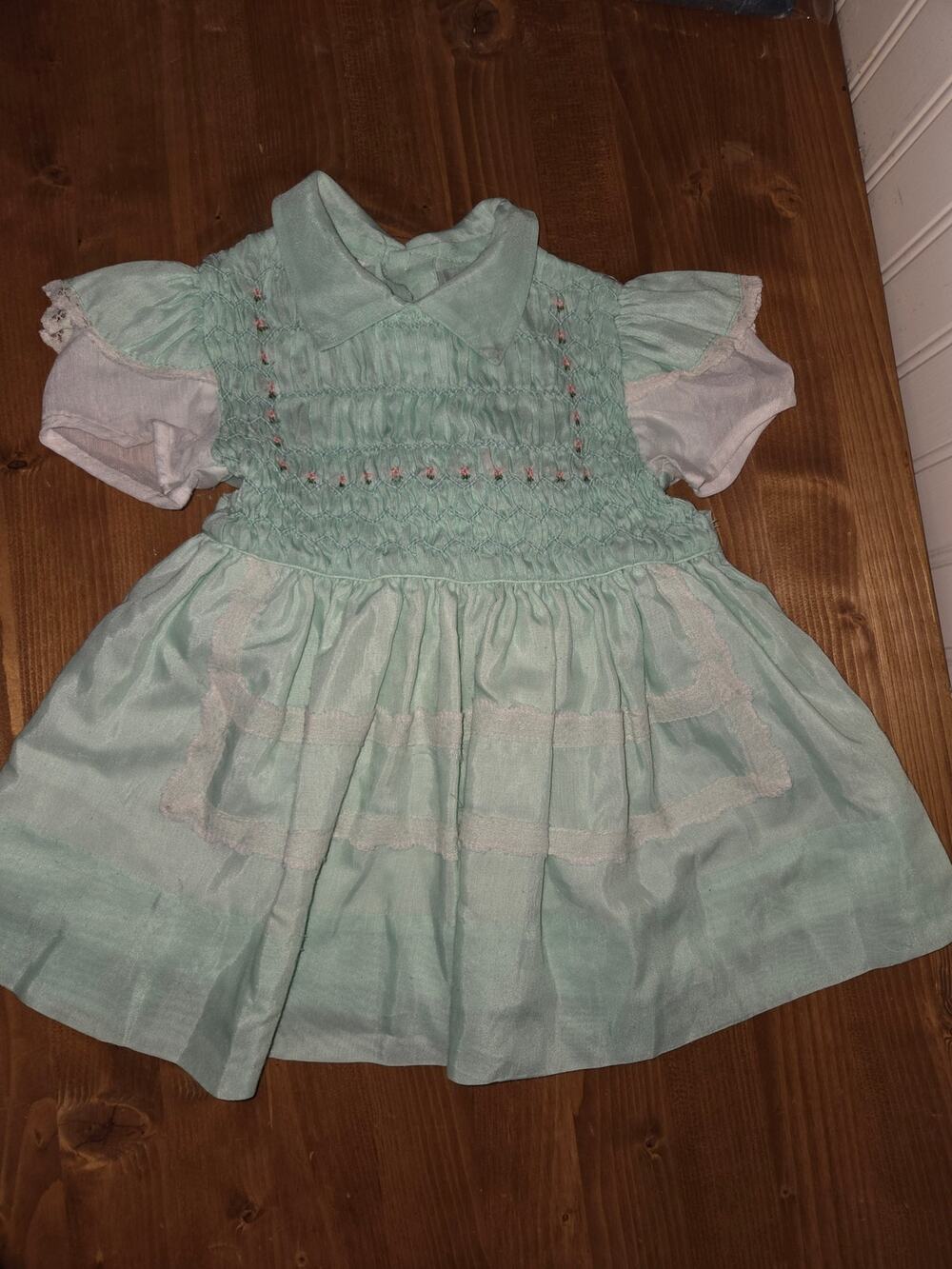 Vintage Polly Flinders Dress Hand Smocked Mint Green Toddler Size T2 Lace Trim